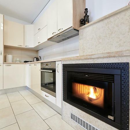 Apartman Leon Umag Exterior foto